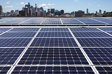 Nové střešní fotovoltaické elektrárny přispívají k uhlíkově neutrální výrobě ve Škoda Auto