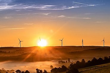 Obce by mohly dostávat poplatek z větrných elektráren, rozhodne o tom Sněmovna
