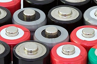 Největší sběrová firma Ecobat loni vytřídila 4558 tun baterií, meziročně více