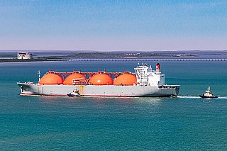 Když má emir plyn: Jak Katar do roku 2030 převezme 40 % trhu s LNG